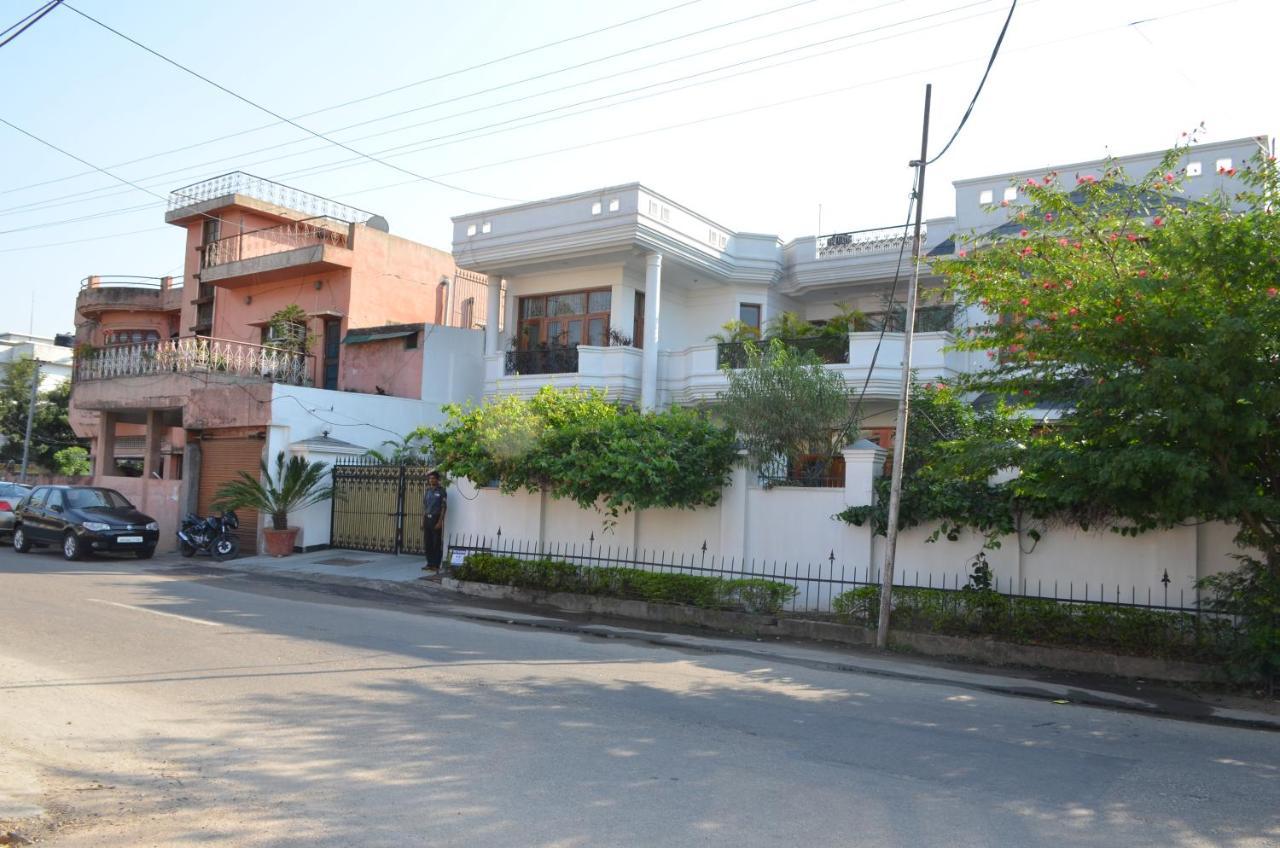 Sandy'S Homestay ジャンムー エクステリア 写真